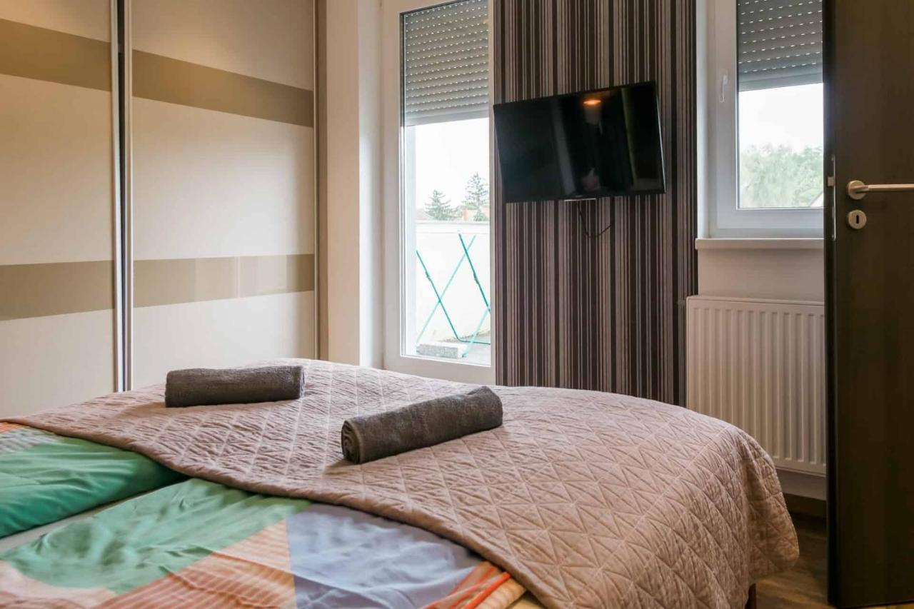 Dévai-LUX Apartman Sárvár Sarvar Exterior foto