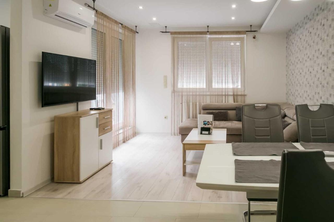 Dévai-LUX Apartman Sárvár Sarvar Exterior foto